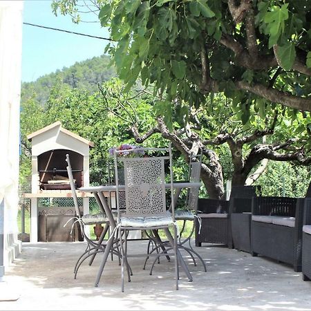 Cottage Provencal Belgentier Exterior photo