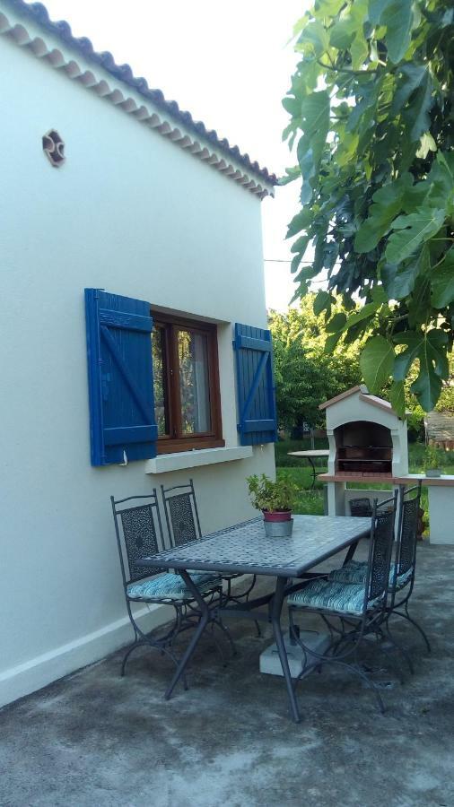 Cottage Provencal Belgentier Exterior photo